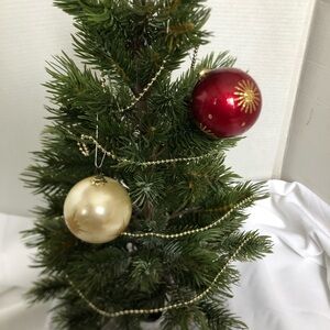 Vtg Starburst Design Ornaments